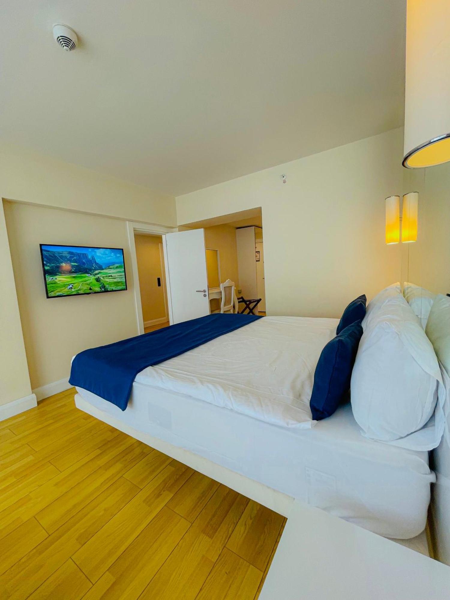 Luxury Batumi Hotel Eksteriør bilde
