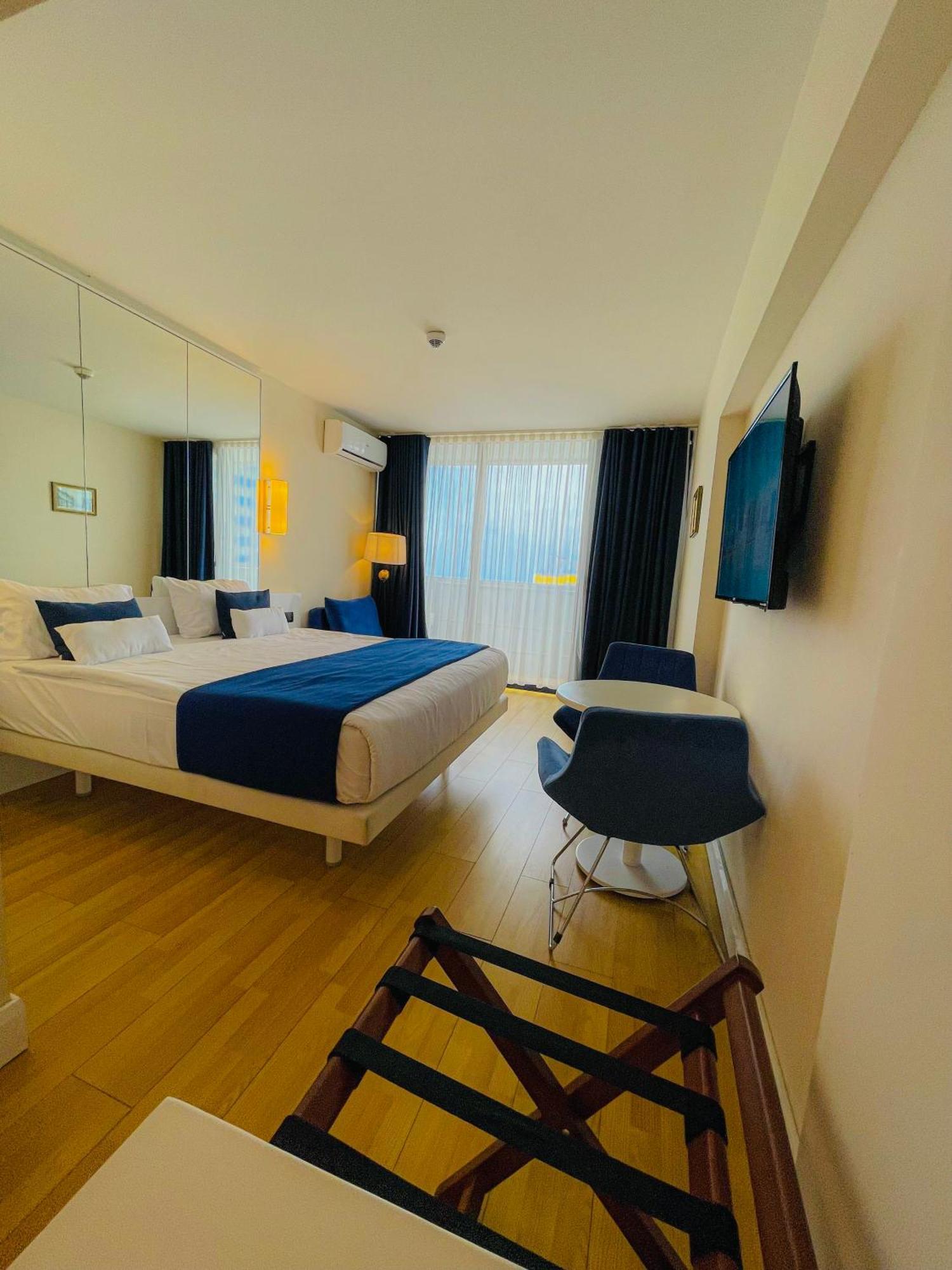 Luxury Batumi Hotel Eksteriør bilde