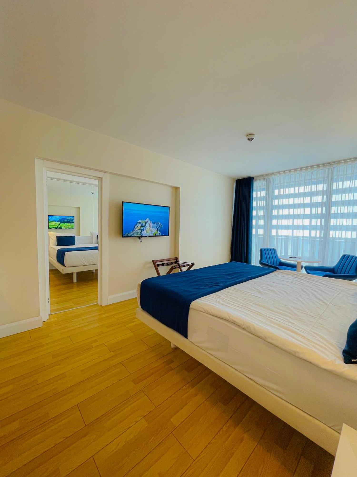 Luxury Batumi Hotel Eksteriør bilde