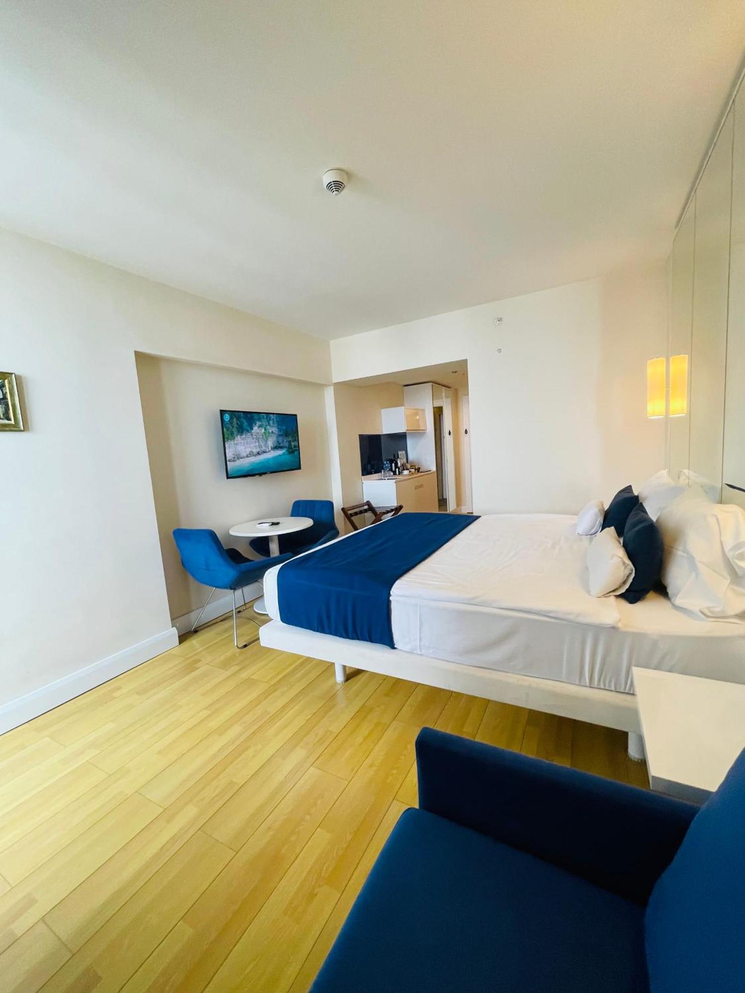 Luxury Batumi Hotel Eksteriør bilde
