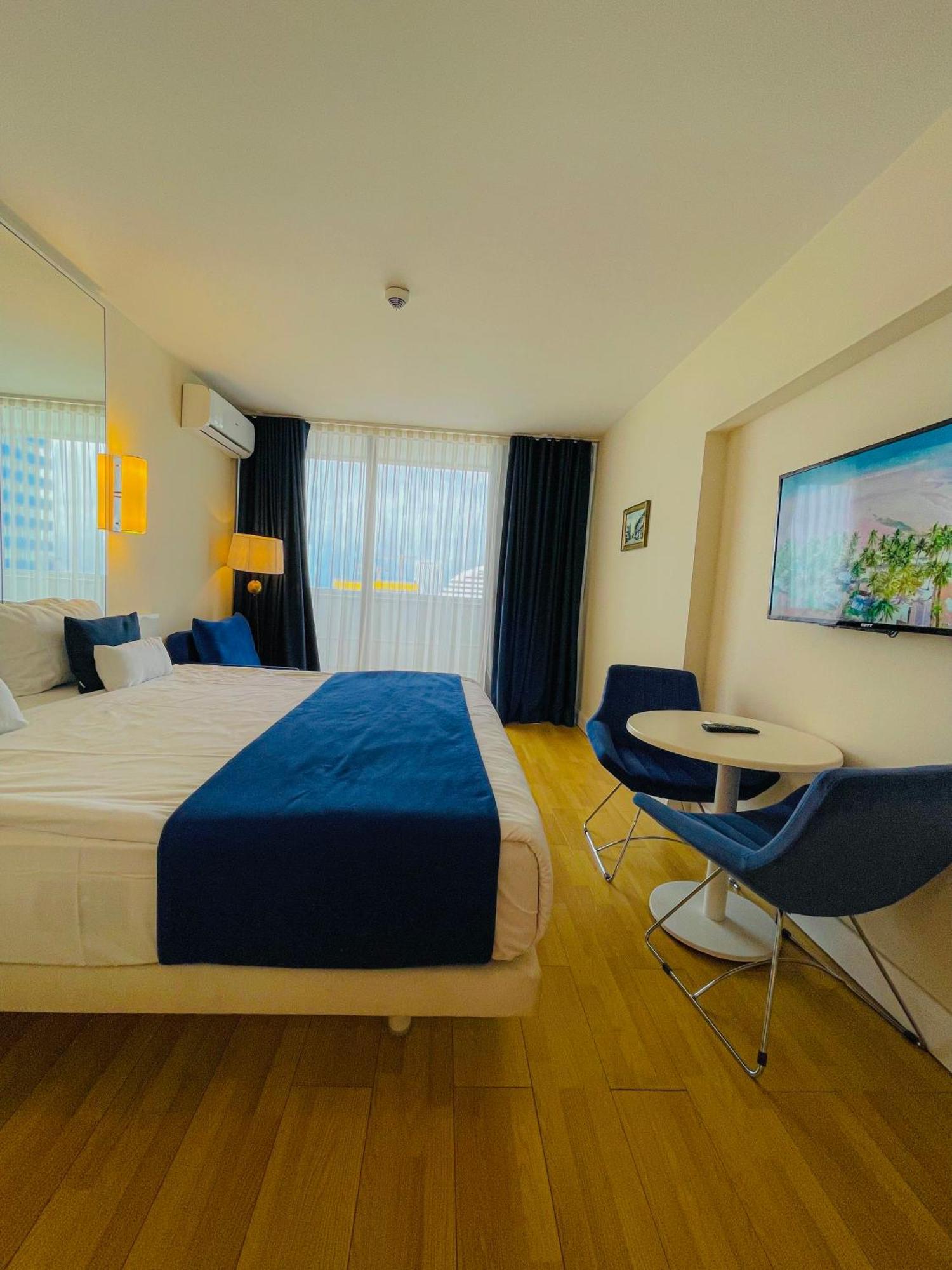 Luxury Batumi Hotel Eksteriør bilde