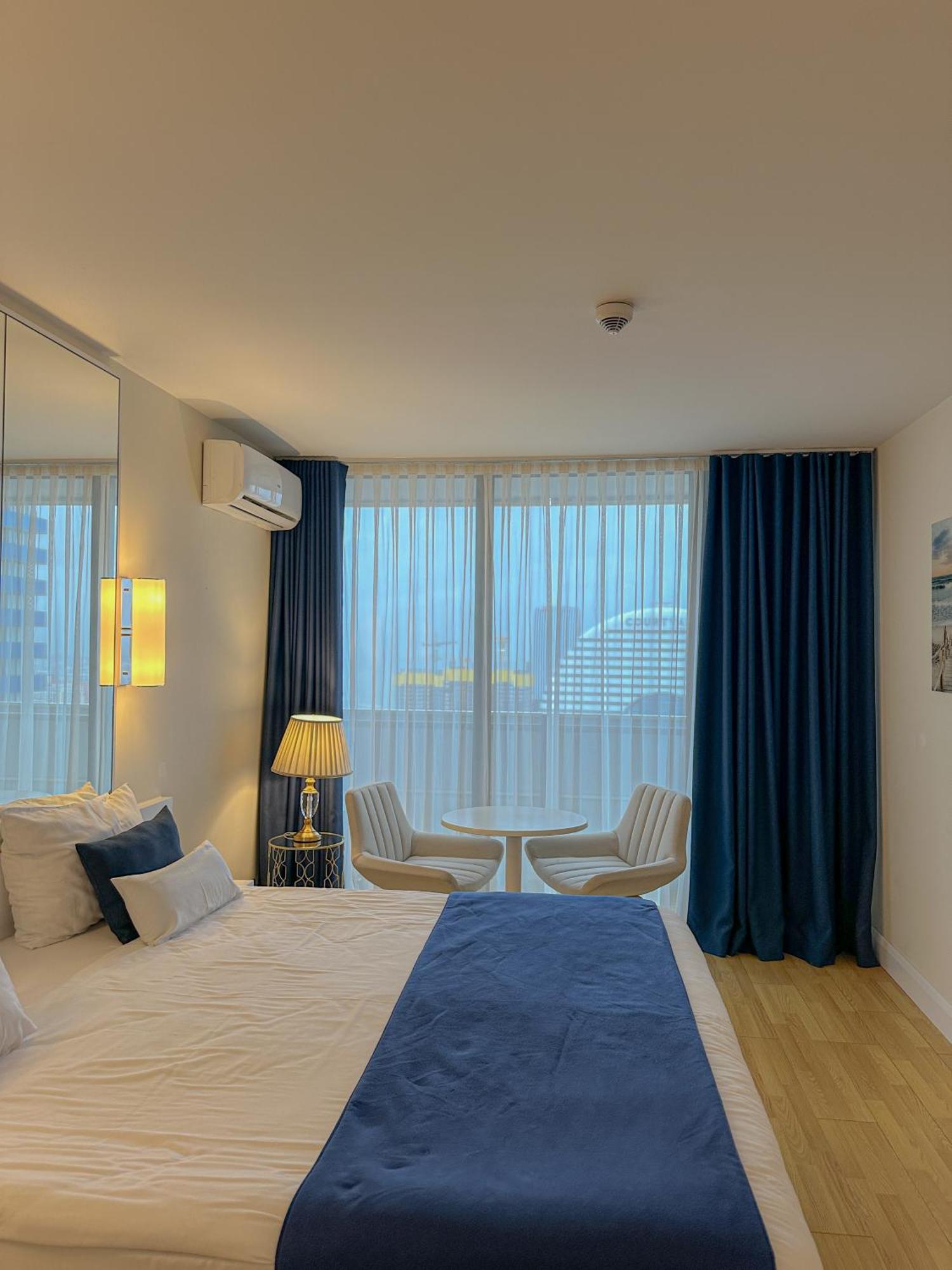 Luxury Batumi Hotel Eksteriør bilde