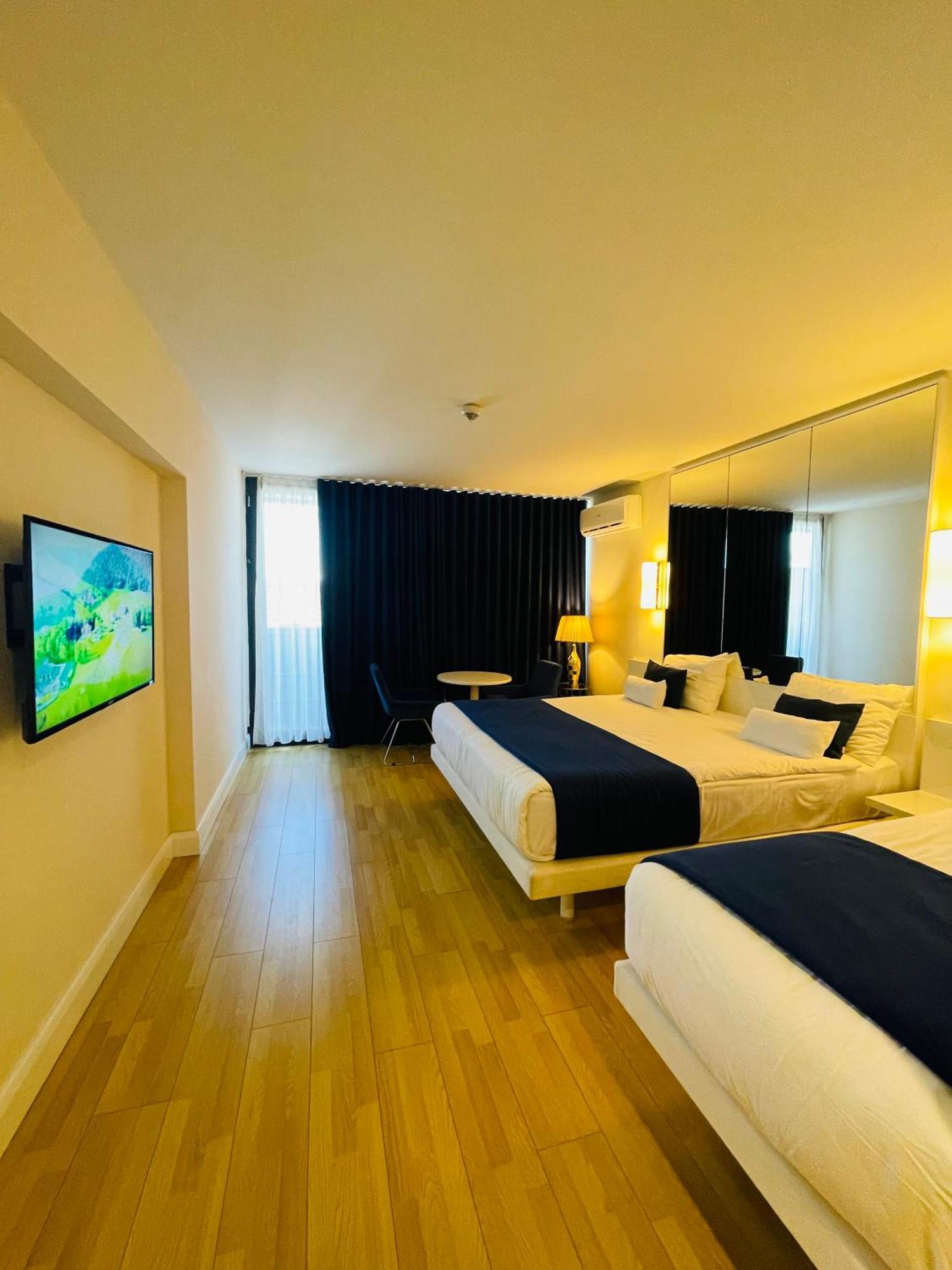 Luxury Batumi Hotel Eksteriør bilde